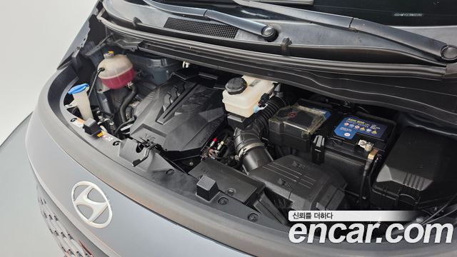 Hyundai Staria L3.5 Cargo 5-Seater Modern 2022 — фото 6