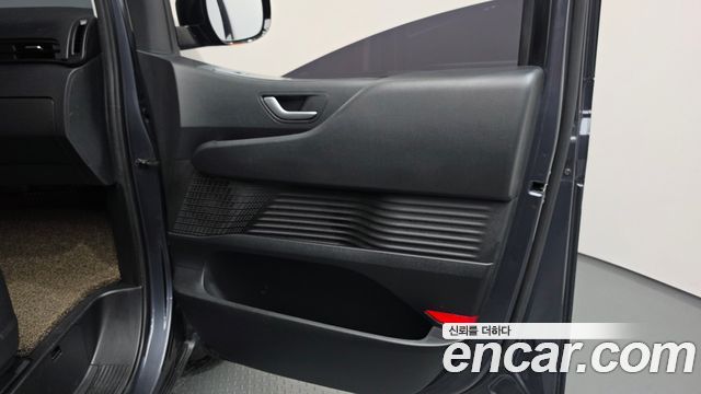 Hyundai Staria L3.5 Cargo 5-Seater Modern 2022 — фото 25
