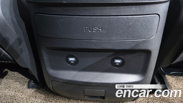 Hyundai Staria L3.5 Cargo 5-Seater Modern 2022 — фото 31