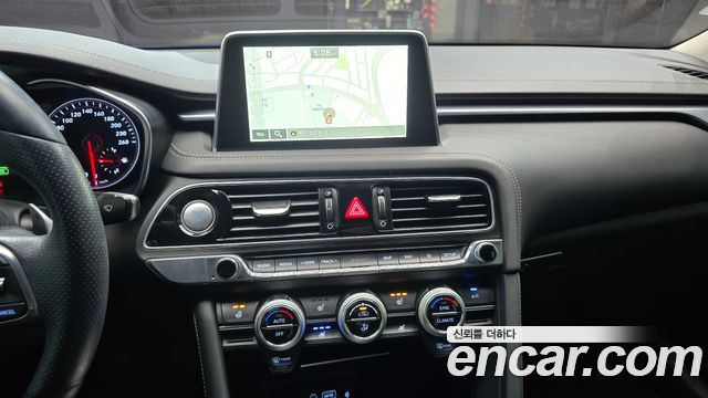 Genesis G70 2.2D AWD Supreme 2018 — фото 14
