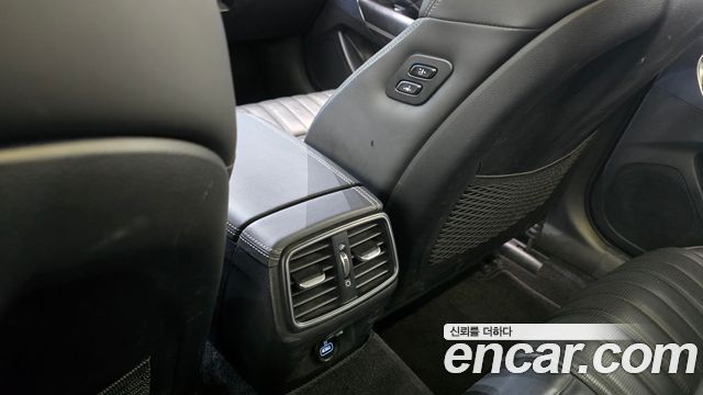 Genesis G70 2.2D AWD Supreme 2018 — фото 31