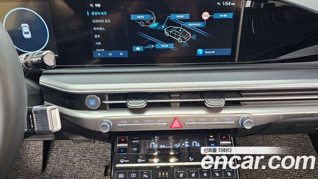 Hyundai Grandeur (GN7) 2,5 Gasoline 2WD Premium 2023 — фото 14