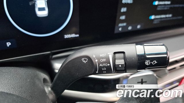 Hyundai Grandeur (GN7) 2,5 Gasoline 2WD Premium 2023 — фото 18