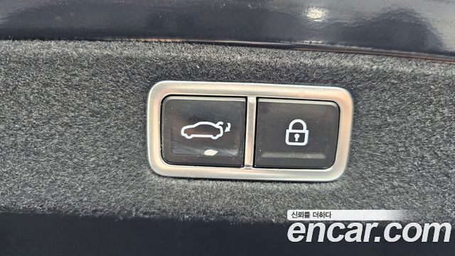 Hyundai Grandeur (GN7) 2,5 Gasoline 2WD Premium 2023 — фото 20