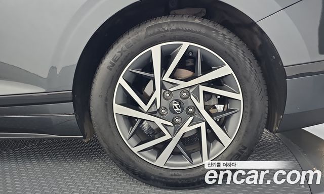 Hyundai Grandeur (GN7) 2,5 Gasoline 2WD Premium 2023 — фото 21