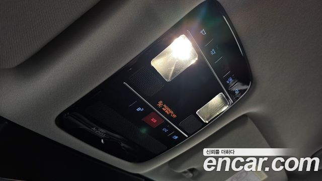 Hyundai Grandeur (GN7) 2,5 Gasoline 2WD Premium 2023 — фото 29