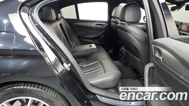 BMW 5 Series (G30) 520d M Sport package 2017 — фото 12