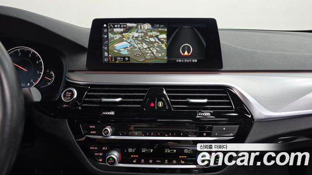 BMW 5 Series (G30) 520d M Sport package 2017 — фото 13