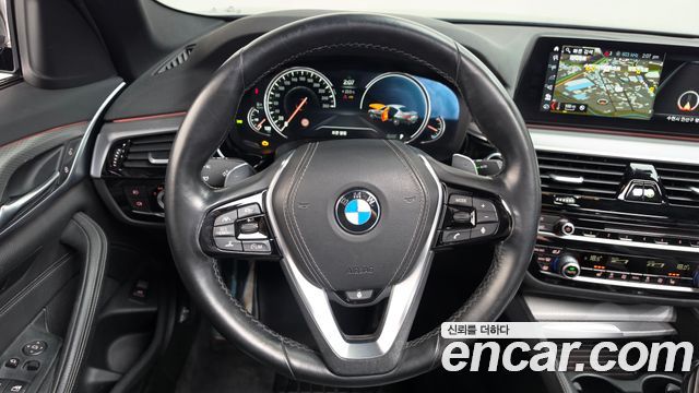 BMW 5 Series (G30) 520d M Sport package 2017 — фото 14