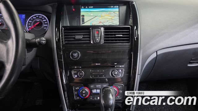 Renault Korea SM7 Nova LPLI 2.0 LPe Disabled 2019 — фото 14