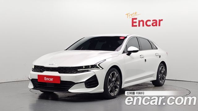 Kia K5 (III) 2.0 Noblesse 2023 — фото 1