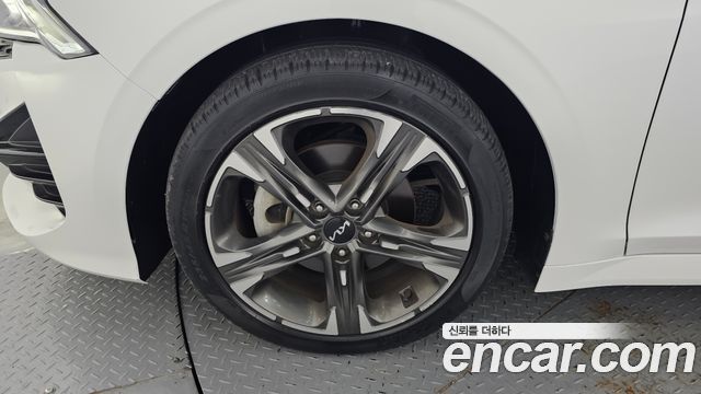 Kia K5 (III) 2.0 Noblesse 2023 — фото 5