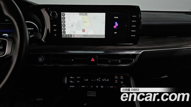 Kia K5 (III) 2.0 Noblesse 2023 — фото 16