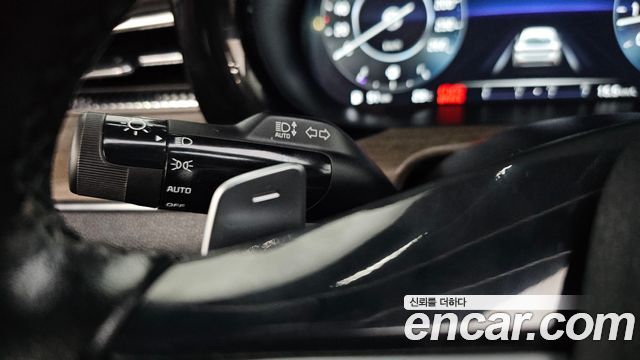 Kia K5 (III) 2.0 Noblesse 2023 — фото 34