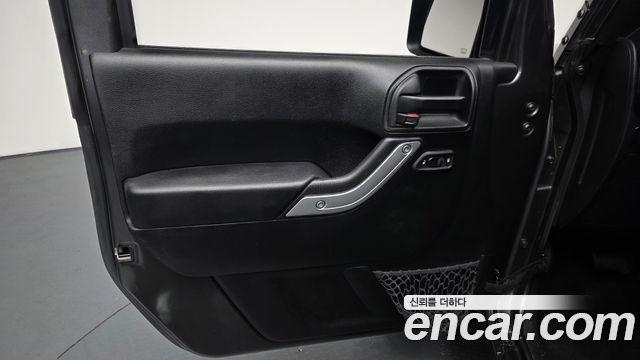 Jeep Wrangler (JK) 3.6 Rubicon 2Door 2017 — фото 24