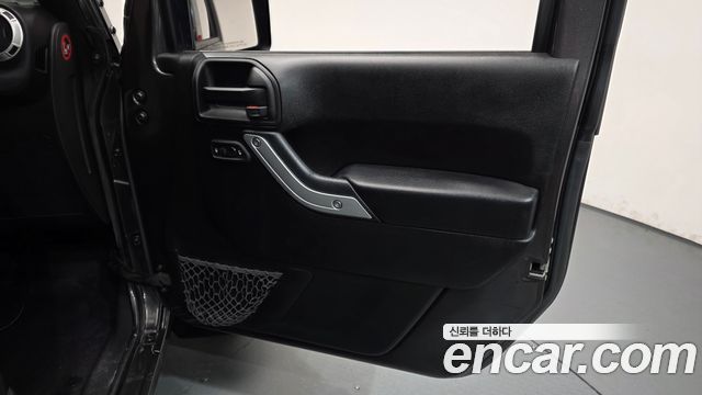 Jeep Wrangler (JK) 3.6 Rubicon 2Door 2017 — фото 25