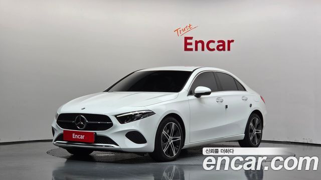 Mercedes-Benz A-Class (W177) A220 Sedan 2026 — фото 1