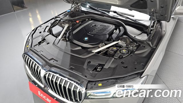 BMW 7 Series (G11) 740i M Sport 2021 — фото 6