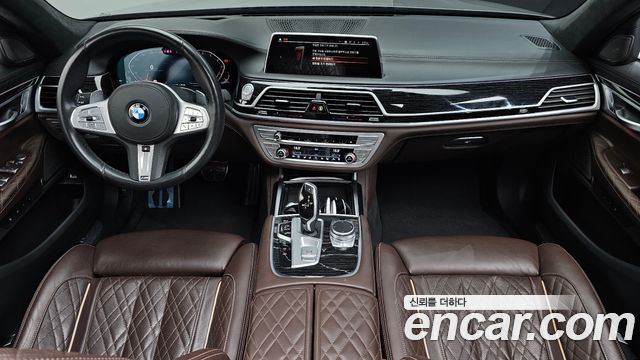 BMW 7 Series (G11) 740i M Sport 2021 — фото 7