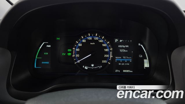 Hyundai Ioniq Hybrid I Plus 2016 — фото 8