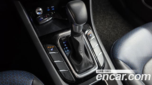 Hyundai Ioniq Hybrid I Plus 2016 — фото 9