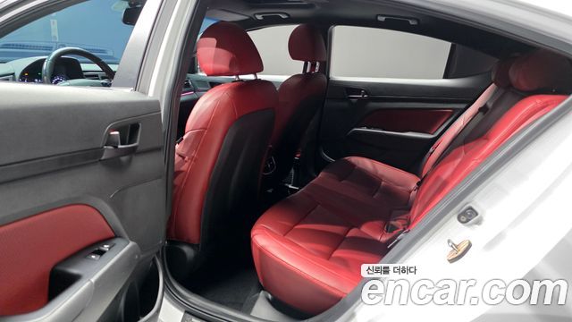 Hyundai Avante (AD) 1.6 Turbo Sport Extreme Selection 2017 — фото 12