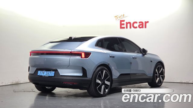 Polestar 4 Long Range Duel Moter 2025 — фото 2