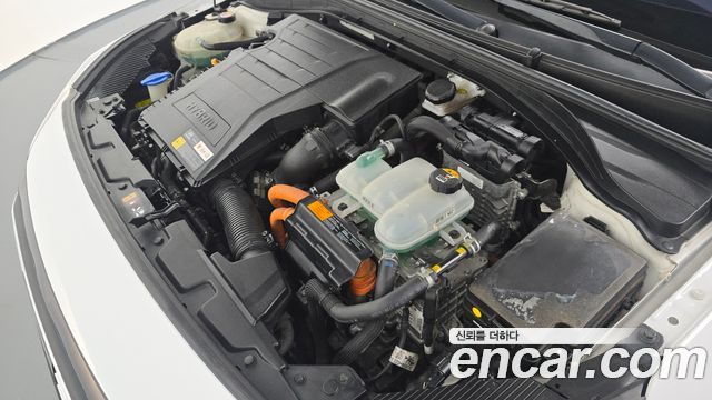 Hyundai Ioniq Hybrid Q 2016 — фото 6