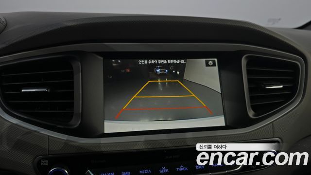 Hyundai Ioniq Hybrid Q 2016 — фото 14