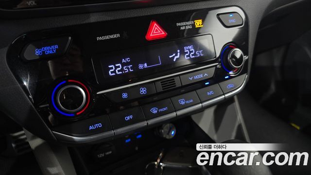 Hyundai Ioniq Hybrid Q 2016 — фото 17