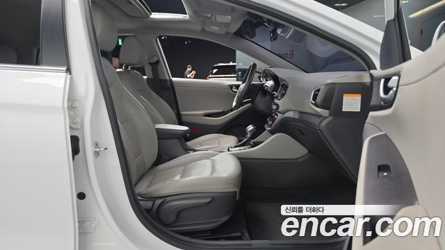 Hyundai Ioniq Hybrid Q 2016 — фото 26