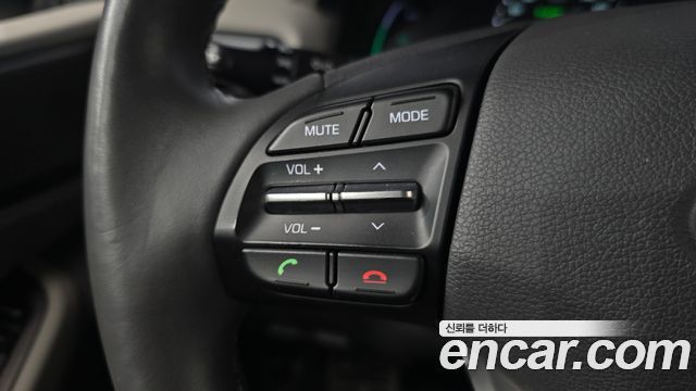 Hyundai Ioniq Hybrid Q 2016 — фото 29