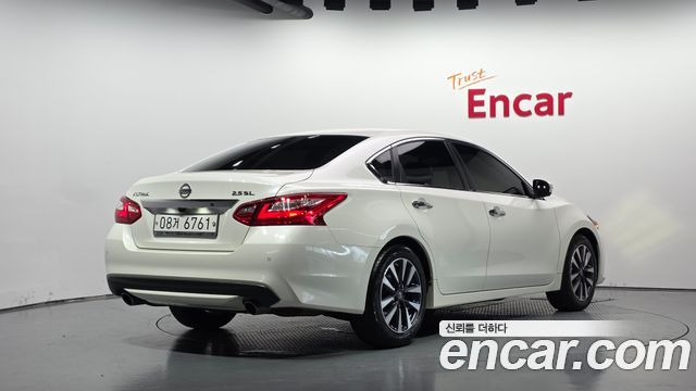 Nissan Altima 2.5 L33 2017 — фото 2