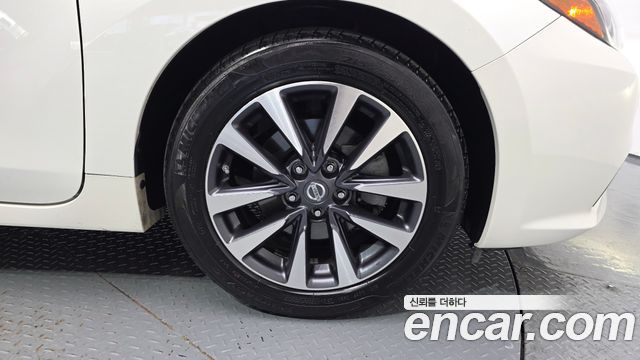 Nissan Altima 2.5 L33 2017 — фото 5