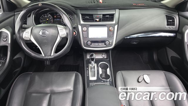 Nissan Altima 2.5 L33 2017 — фото 7