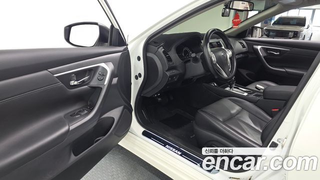 Nissan Altima 2.5 L33 2017 — фото 10