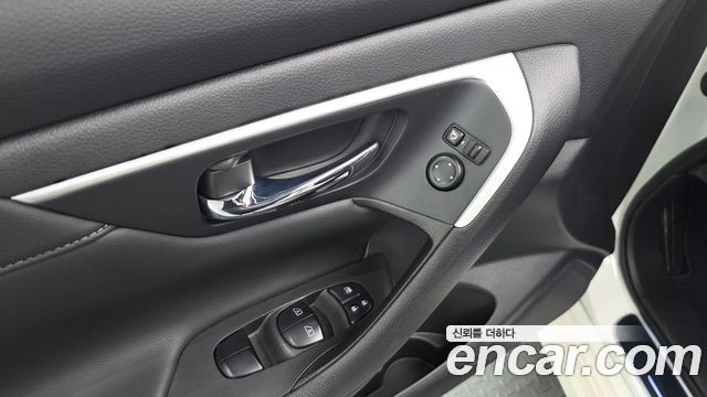 Nissan Altima 2.5 L33 2017 — фото 19