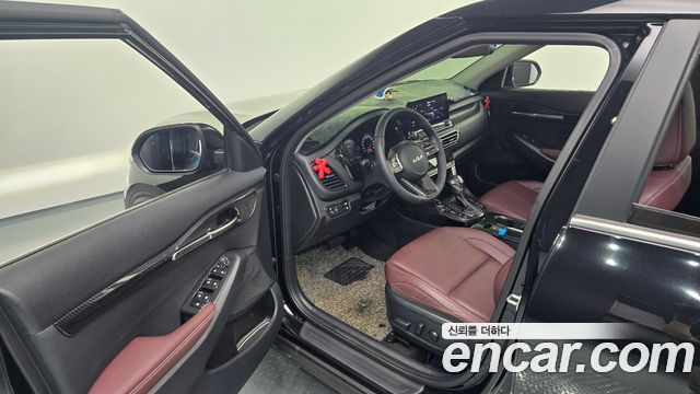 Kia Seltos Gasoline 1.6 Turbo 2WD Signature 2022 — фото 11