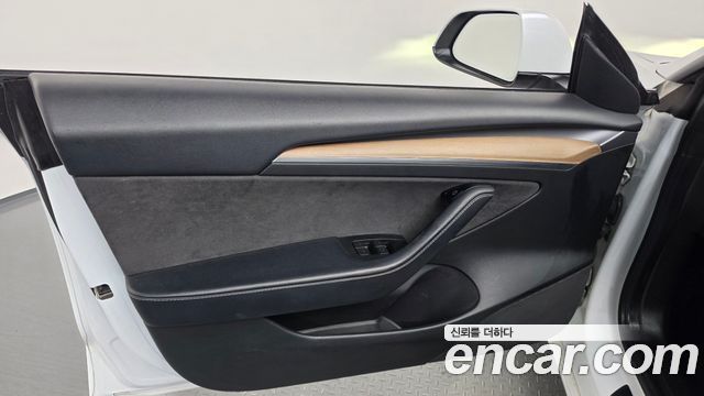 Tesla Model 3 Long Range AWD 2021 — фото 24