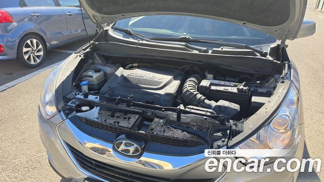 Hyundai Tucson ix Diesel 2WD X20 Luxury 2012 — фото 6