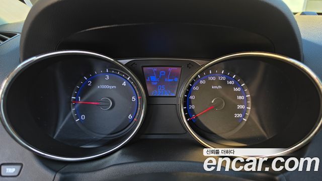 Hyundai Tucson ix Diesel 2WD X20 Luxury 2012 — фото 8