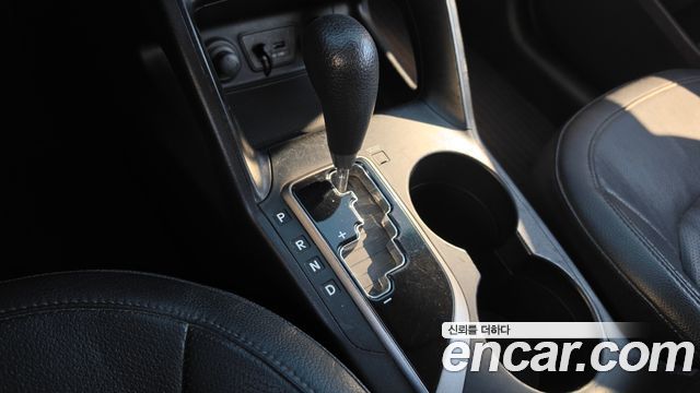 Hyundai Tucson ix Diesel 2WD X20 Luxury 2012 — фото 9