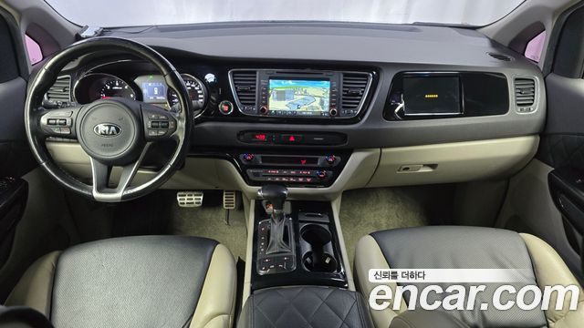 Kia Carnival 9-seater Prestige 2018 — фото 7