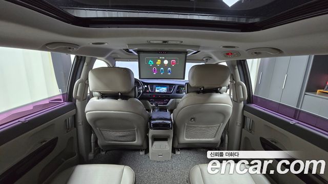 Kia Carnival 9-seater Prestige 2018 — фото 12
