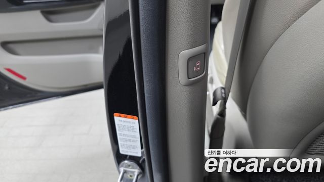 Kia Carnival 9-seater Prestige 2018 — фото 19