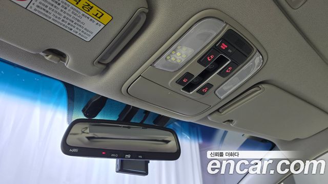 Kia Carnival 9-seater Prestige 2018 — фото 20