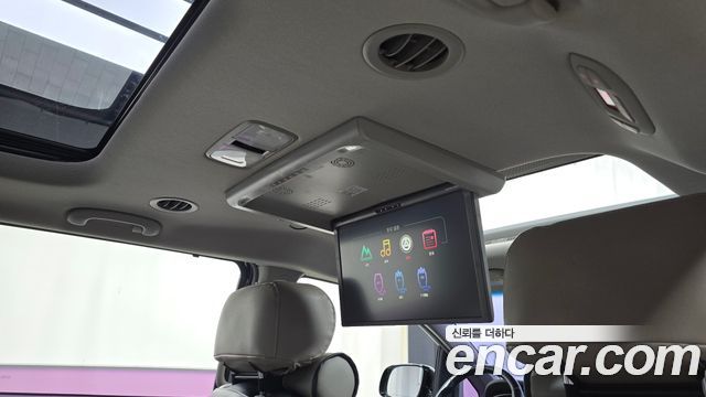 Kia Carnival 9-seater Prestige 2018 — фото 28