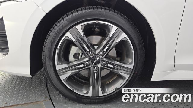 Kia K5 (III) 2.0 Prestige 2023 — фото 5