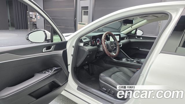 Kia K5 (III) 2.0 Prestige 2023 — фото 10