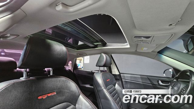 Kia K5 (II) 2.0 Turbo SX GT LINE 2017 — фото 19